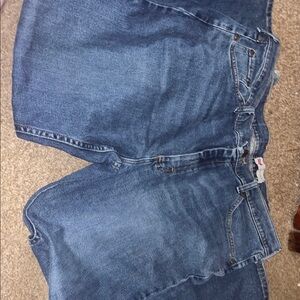 Wrangler Relaxed Fit Blue Jeans